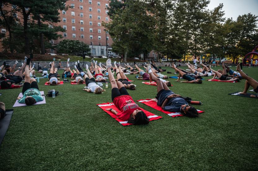 outdoor group yoga class